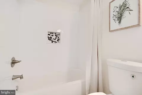 Bath - 600 Shore Dr, Joppa, MD 21085 photo 6 of 8