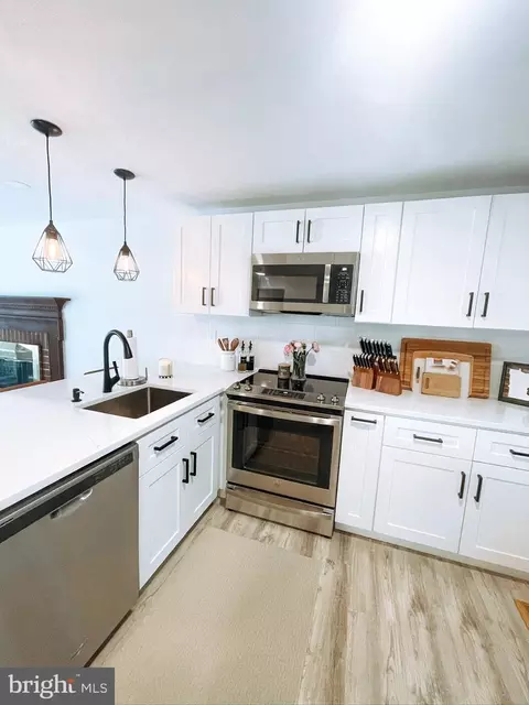 Kitchen - 62 Boxthorn Rd, Abingdon, MD 21009 photo 8 of 8