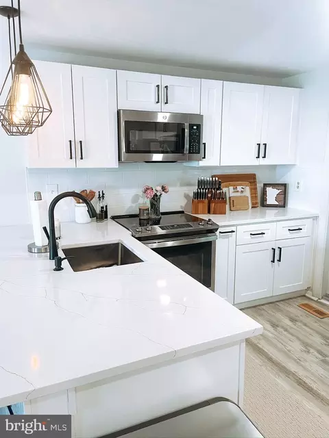 Kitchen - 62 Boxthorn Rd, Abingdon, MD 21009 photo 6 of 8