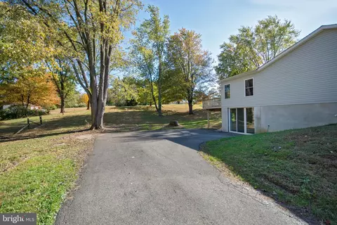 2307 Oakmont Rd, Fallston, MD 21047 photo 4
