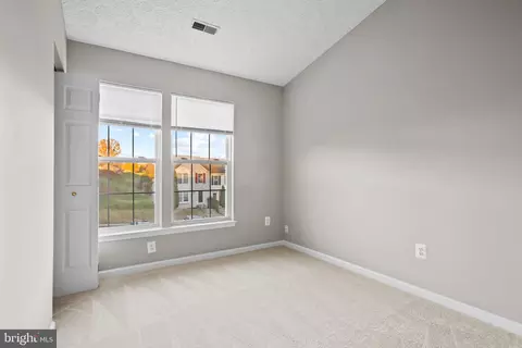 Bedroom - 438 Macintosh Cir, Joppa, MD 21085 photo 2 of 4