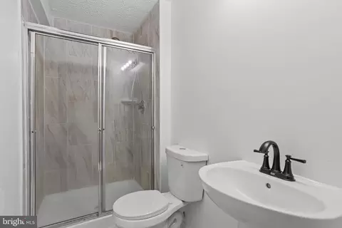 Bath - 438 Macintosh Cir, Joppa, MD 21085 photo 2 of 2