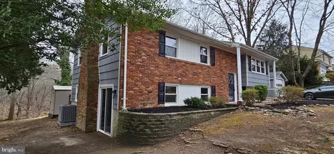 Exterior - 711 Sharps Ct, Fallston, MD 21047 photo 2 of 5