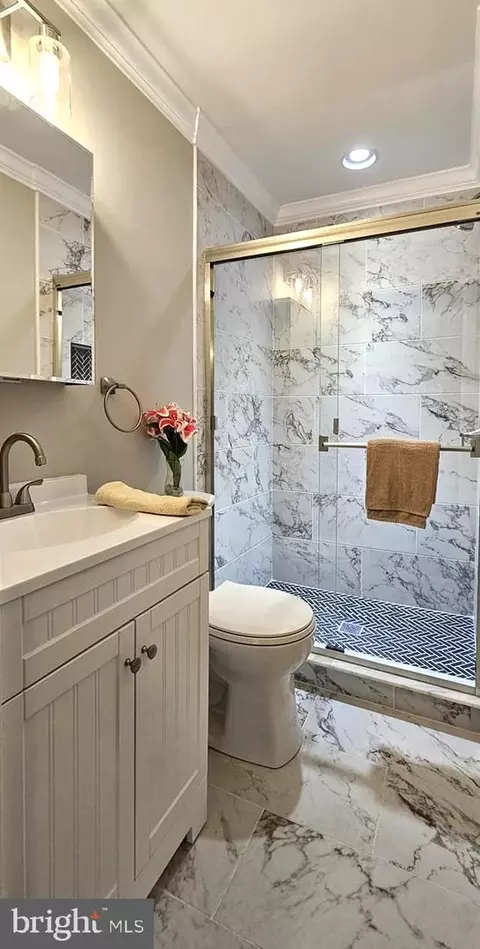 Bath - 711 Sharps Ct, Fallston, MD 21047 photo 2 of 3