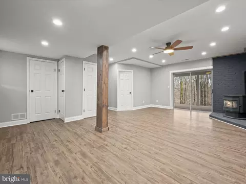 Living - 2201 Cloverdale Dr, Fallston, MD 21047 photo 4 of 9
