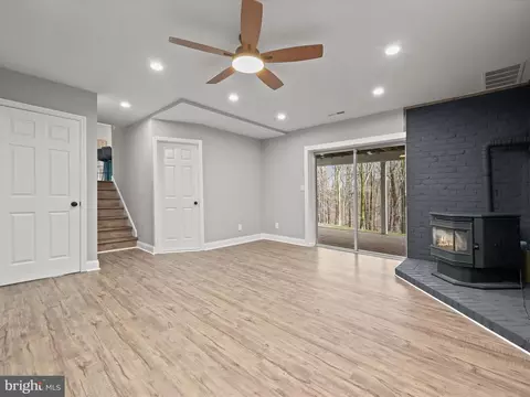 Living - 2201 Cloverdale Dr, Fallston, MD 21047 photo 6 of 9