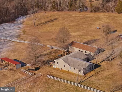 2227 Castleton Rd, Darlington, MD 21034 photo 2