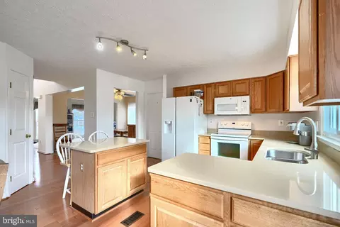 600 Baldwin Dr, Joppa, MD 21085 photo 8