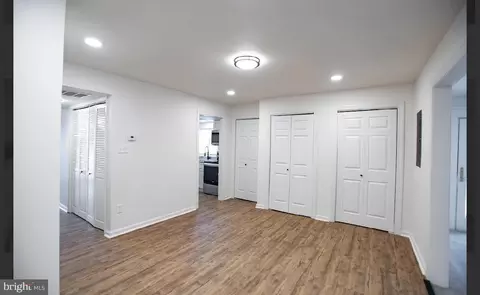 Entry Way - 235 Haverhill Rd, Joppa, MD 21085 photo 7 of 15