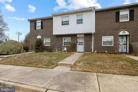 Exterior - 302 Sweet Briar Ct, Joppa, MD 21085 photo 2 of 4
