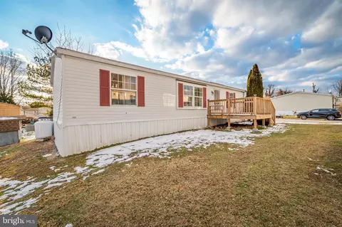 52 Lewis Dr, Aberdeen, MD 21001