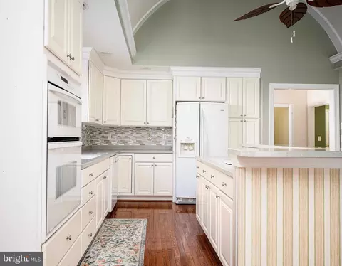 Kitchen - 306 Millwright Cir, Abingdon, MD 21009 photo 3 of 3