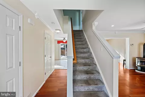 Entry Way - 705 Brooke Ct, Joppa, MD 21085 photo 4 of 4
