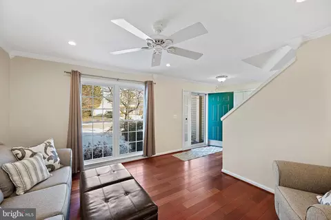 Entry Way - 705 Brooke Ct, Joppa, MD 21085 photo 2 of 4