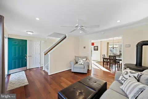 Entry Way - 705 Brooke Ct, Joppa, MD 21085 photo 1 of 4