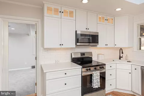 2308 Carlo Rd, Fallston, MD 21047 photo 4
