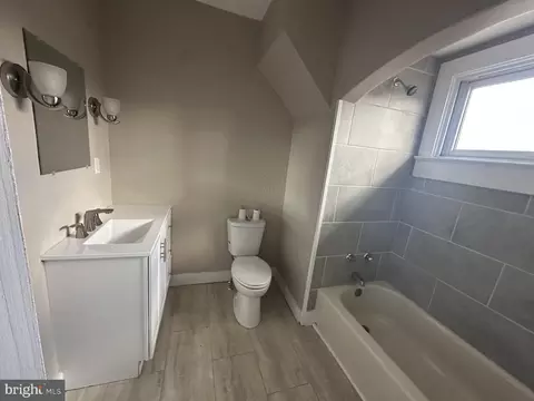 Bath - 1903 Philadelphia Rd, Joppa, MD 21085 photo 3 of 3