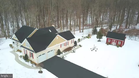 View/Area - 2912 Charles St, Fallston, MD 21047 photo 1 of 2