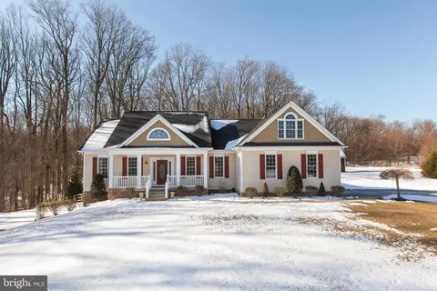 Exterior - 2912 Charles St, Fallston, MD 21047 photo 4 of 20