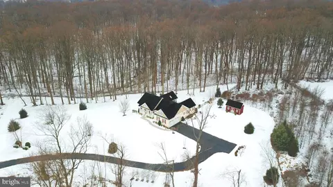 View/Area - 2912 Charles St, Fallston, MD 21047 photo 2 of 2