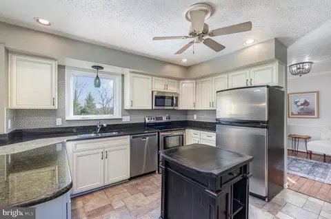 906 Deer Ct, Abingdon, MD 21009 photo 12
