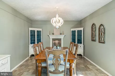 906 Deer Ct, Abingdon, MD 21009 photo 9