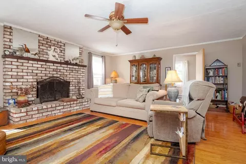 Living - 740 Falconer Rd, Joppa, MD 21085 photo 3 of 3