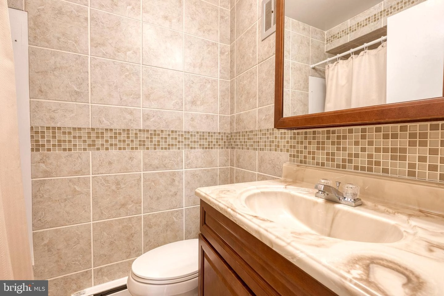 Bath - 816 Bradley Rd, Joppa, MD 21085 photo 2 of 2