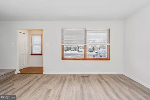 630 Shore Dr, Joppa, MD 21085 photo 4