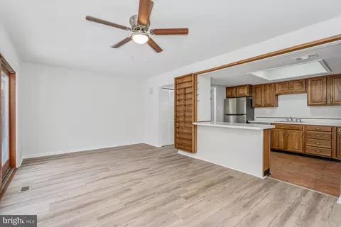 630 Shore Dr, Joppa, MD 21085 photo 15