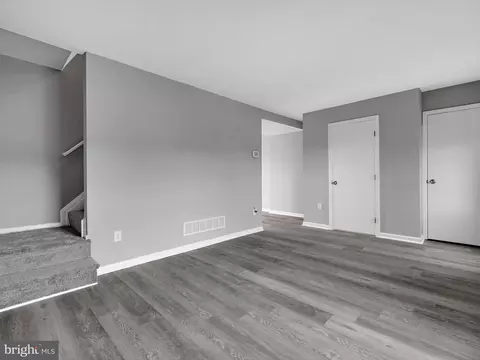 Living - 32 Patricks Ct, Abingdon, MD 21009 photo 3 of 4