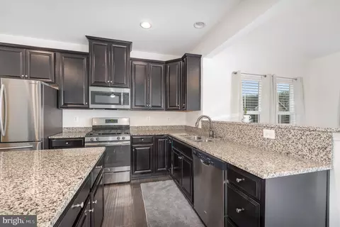 Entry Way - 803 Elk Ct, Joppa, MD 21085 photo 7 of 10