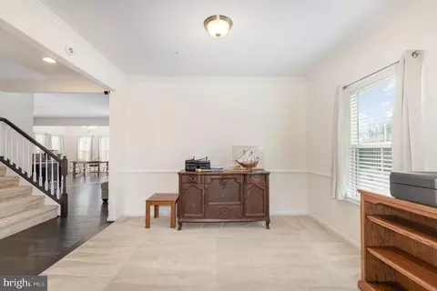 Entry Way - 803 Elk Ct, Joppa, MD 21085 photo 4 of 10