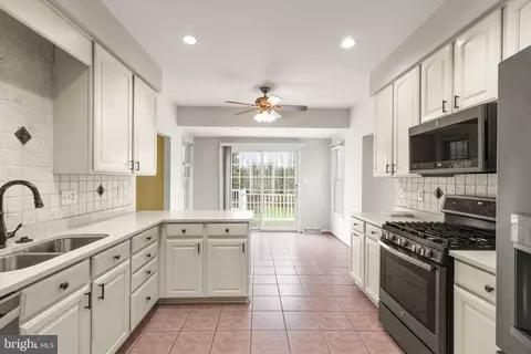 Kitchen - 511 Copeland Rd, Fallston, MD 21047 photo 2 of 4