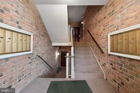 Entry Way - 203 Crosse Pointe 3a Ct #3A, Abingdon, MD 21009 photo 1 of 3