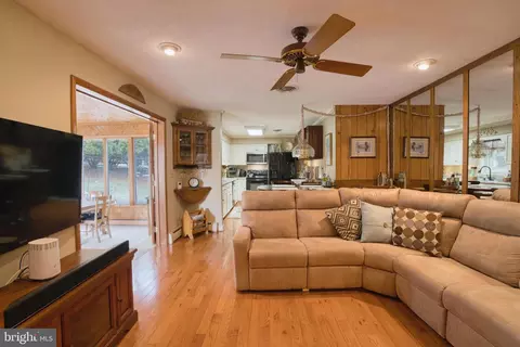Entry Way - 2026 Fallsgrove Way, Fallston, MD 21047 photo 5 of 12