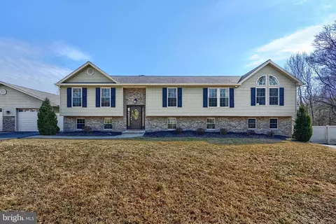 Exterior - 1401 Cottle Ct, Joppa, MD 21085 photo 4 of 34