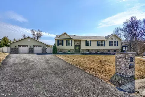 Exterior - 1401 Cottle Ct, Joppa, MD 21085 photo 1 of 34
