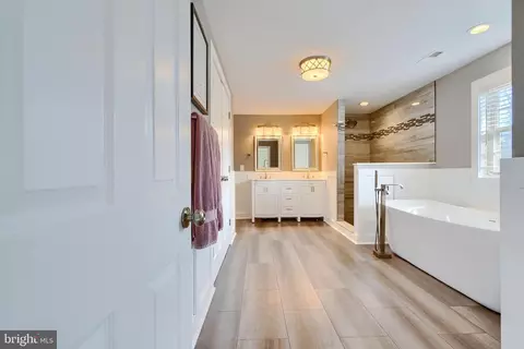 Bath - 1401 Cottle Ct, Joppa, MD 21085 photo 1 of 11