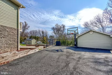 Exterior - 1401 Cottle Ct, Joppa, MD 21085 photo 15 of 34