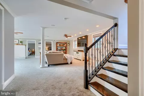 Entry Way - 1401 Cottle Ct, Joppa, MD 21085 photo 7 of 9