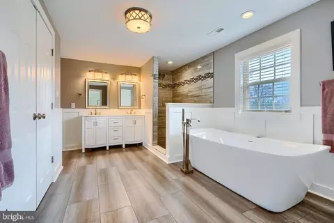 Bath - 1401 Cottle Ct, Joppa, MD 21085 photo 2 of 11
