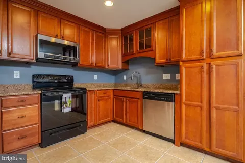 Kitchen - 541 Doefield Ct, Abingdon, MD 21009 photo 2 of 2
