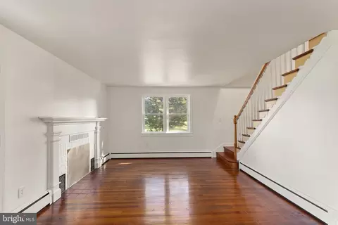 1407 Stockton Rd, Joppa, MD 21085 photo 2