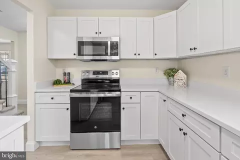 Kitchen - 641 Haven Pl, Edgewood, MD 21040 photo 2 of 3