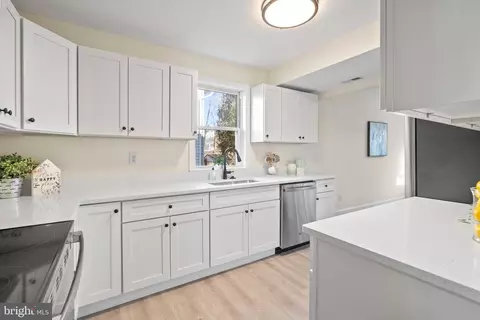 Kitchen - 641 Haven Pl, Edgewood, MD 21040 photo 3 of 3