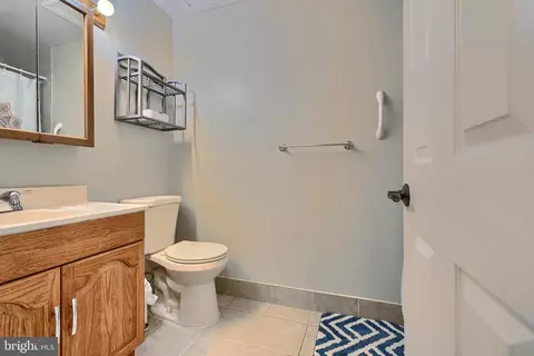 Bath - 315 Sunray Ct, Abingdon, MD 21009 photo 4 of 7