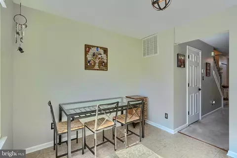 Entry Way - 315 Sunray Ct, Abingdon, MD 21009 photo 4 of 5