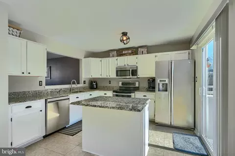 Kitchen - 315 Sunray Ct, Abingdon, MD 21009 photo 2 of 6