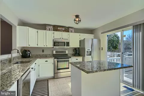 Kitchen - 315 Sunray Ct, Abingdon, MD 21009 photo 3 of 6